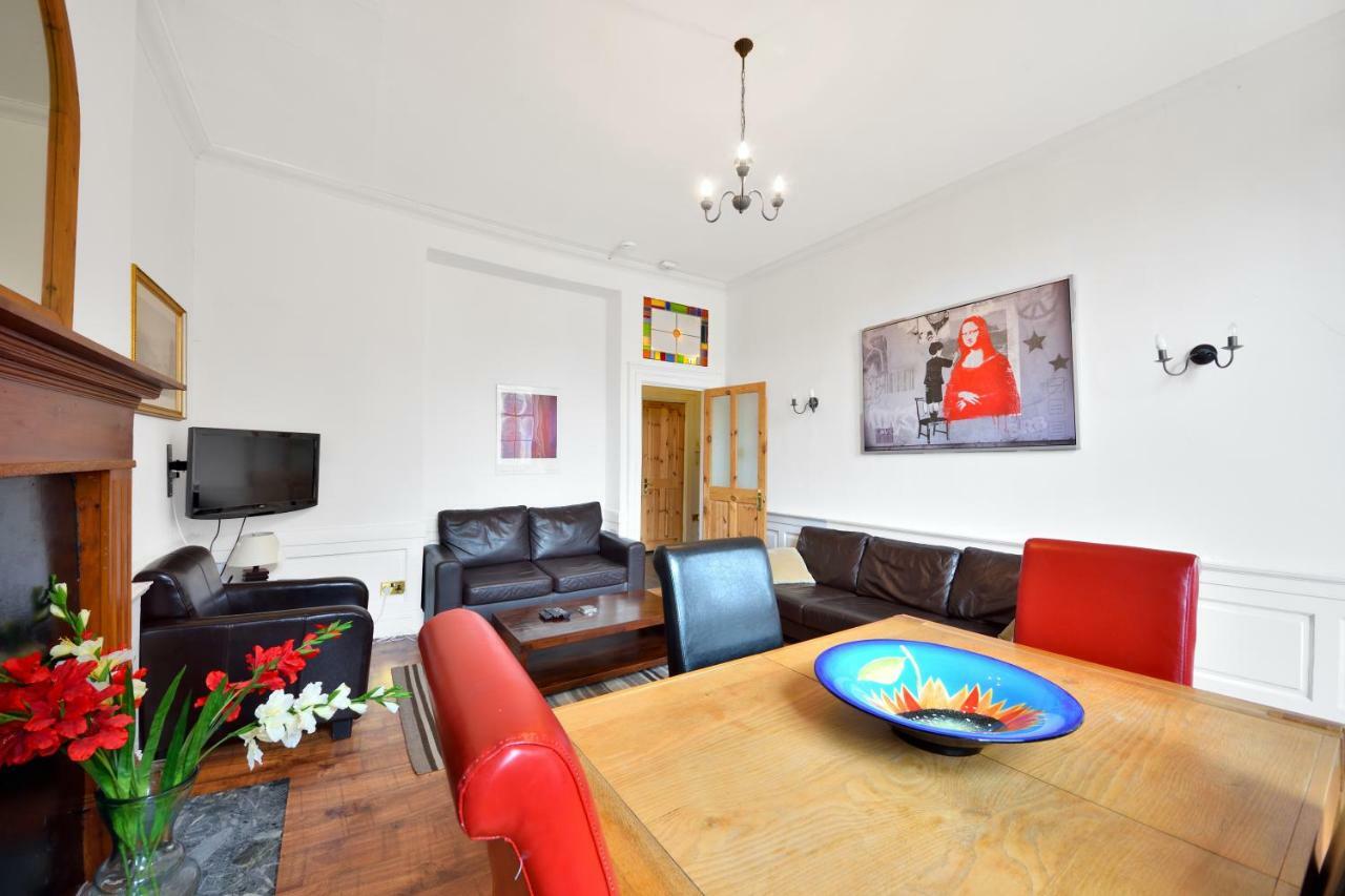 Royal Mile View Apartment เอดินบะระ ภายนอก รูปภาพ